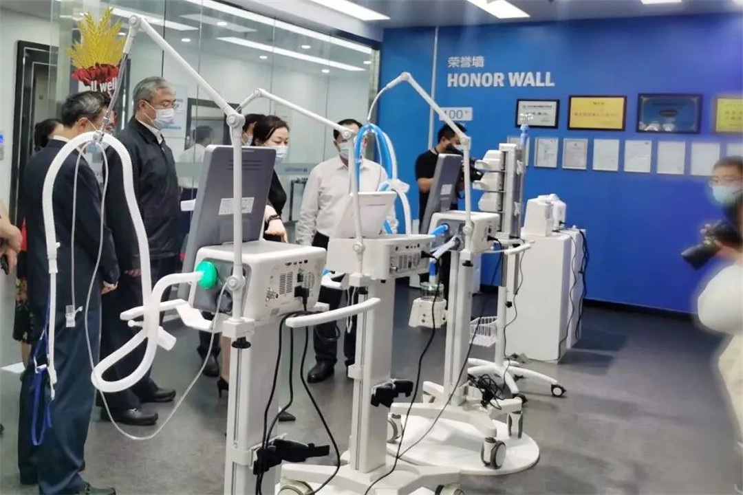 Dê as boas-vindas a Luo Wenzhi, diretor do Comitê Permanente do Congresso Popular Municipal de Shenzhen, que liderou uma equipe para visitar a Resvent Medical para pesquisa e orientação (2)